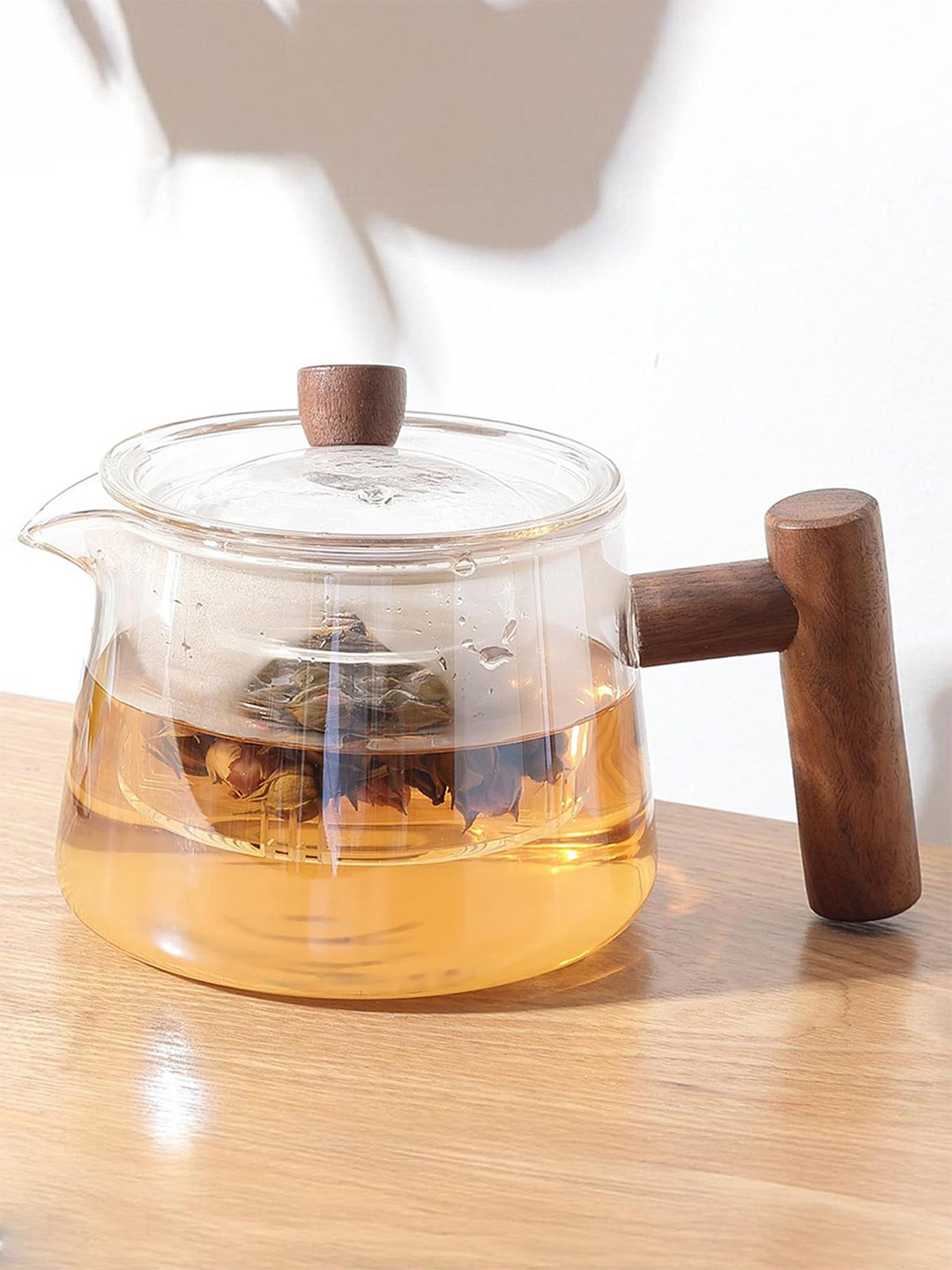 Ekhasa Transparent Borosilicate Glass Tea Kettle with Strainer-520ml