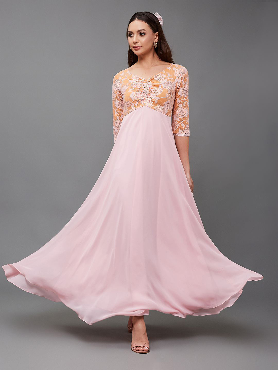 Miss Chase Women V-Neck Three-Quarter Sleeves Gown Dress
