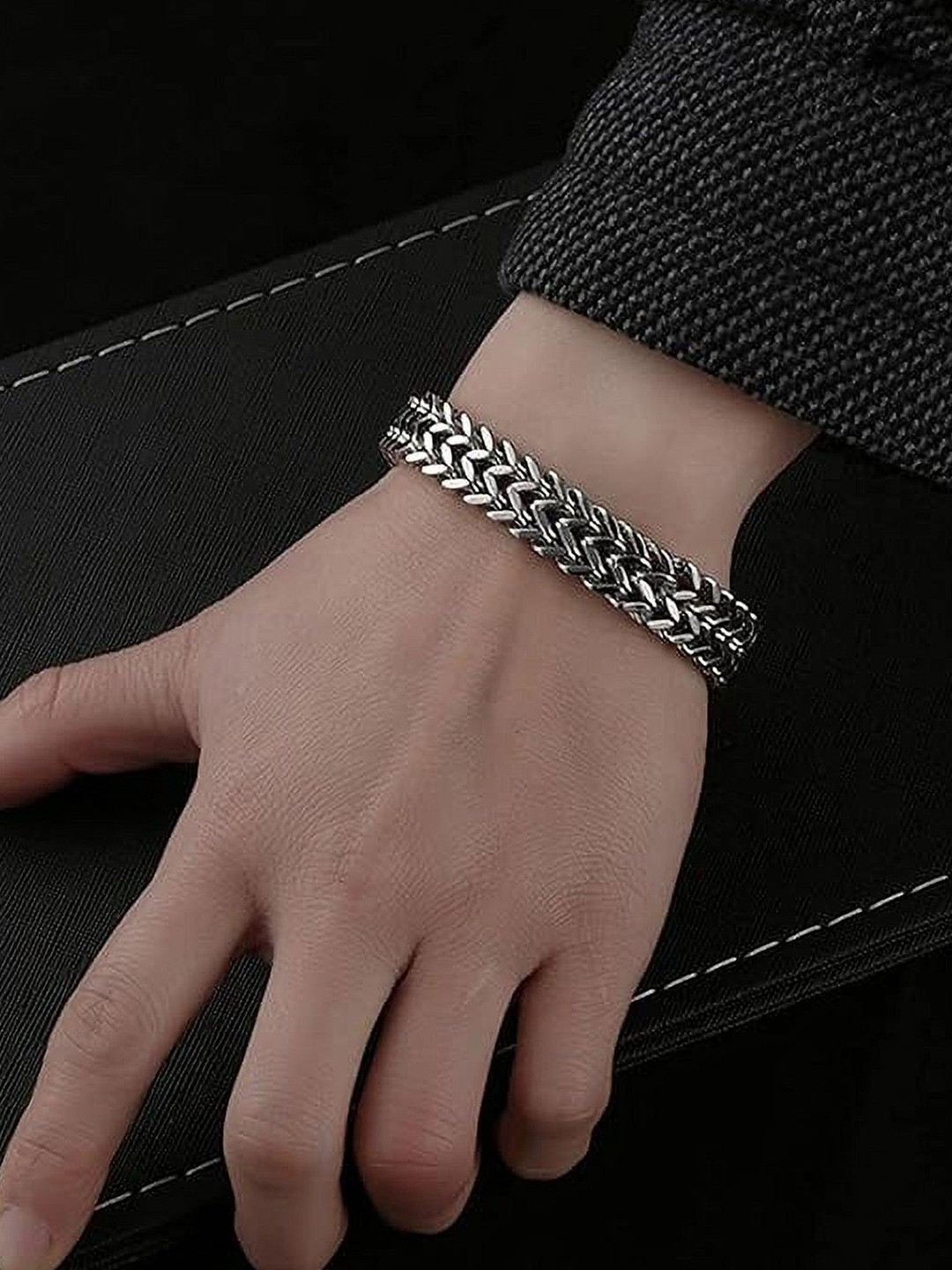 KARISHMA KREATIONS Unisex Silver-Plated Cuban Hip Hop Magnetic Clasp Bracelet