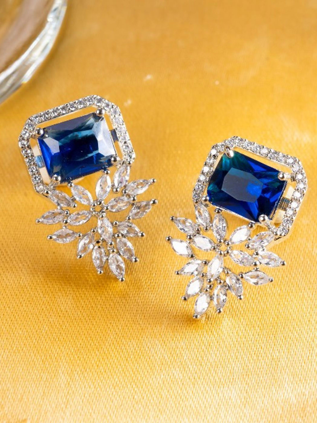 PUTSTYLE Silver-Plated Square Marquis American Diamond Studs Earrings