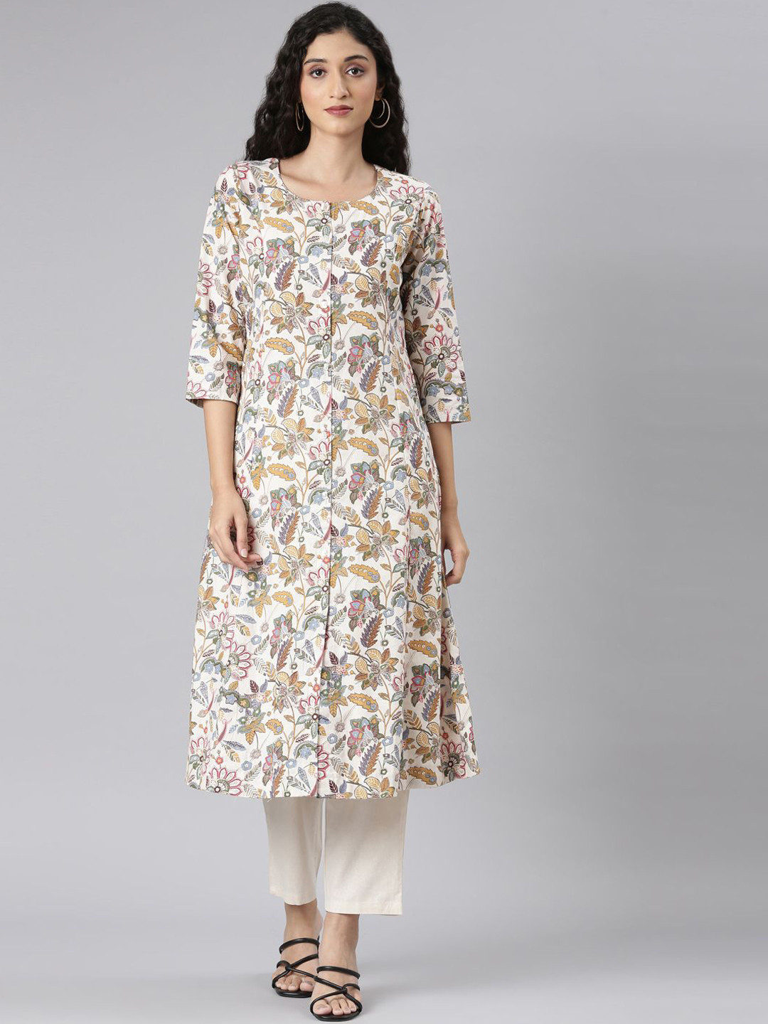 Neerus Ethnic Motifs Printed Round Neck Three Quarter A-Line Linen Kurta With Trousers