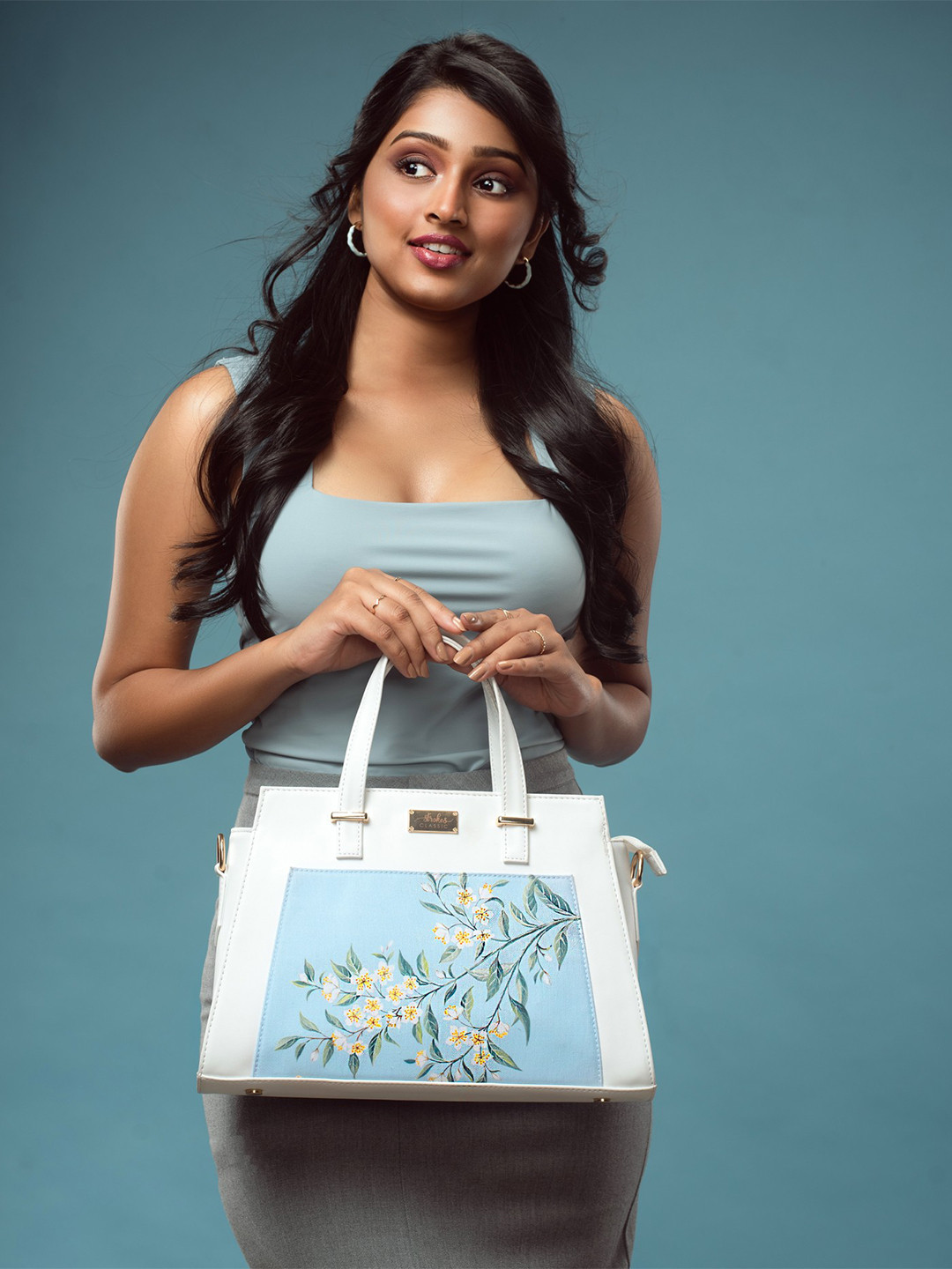 Strokes by Namrata Mehta Women Floral Printed Handheld Bag