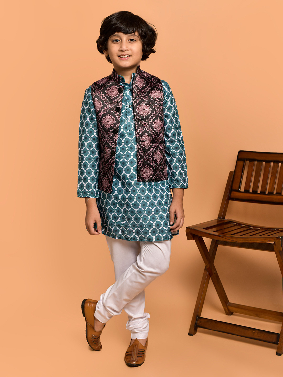 PRINTCULTR Boys Ethnic Motifs Printed Band Collar Neck Kurta & Churidar & Nehru Jacket