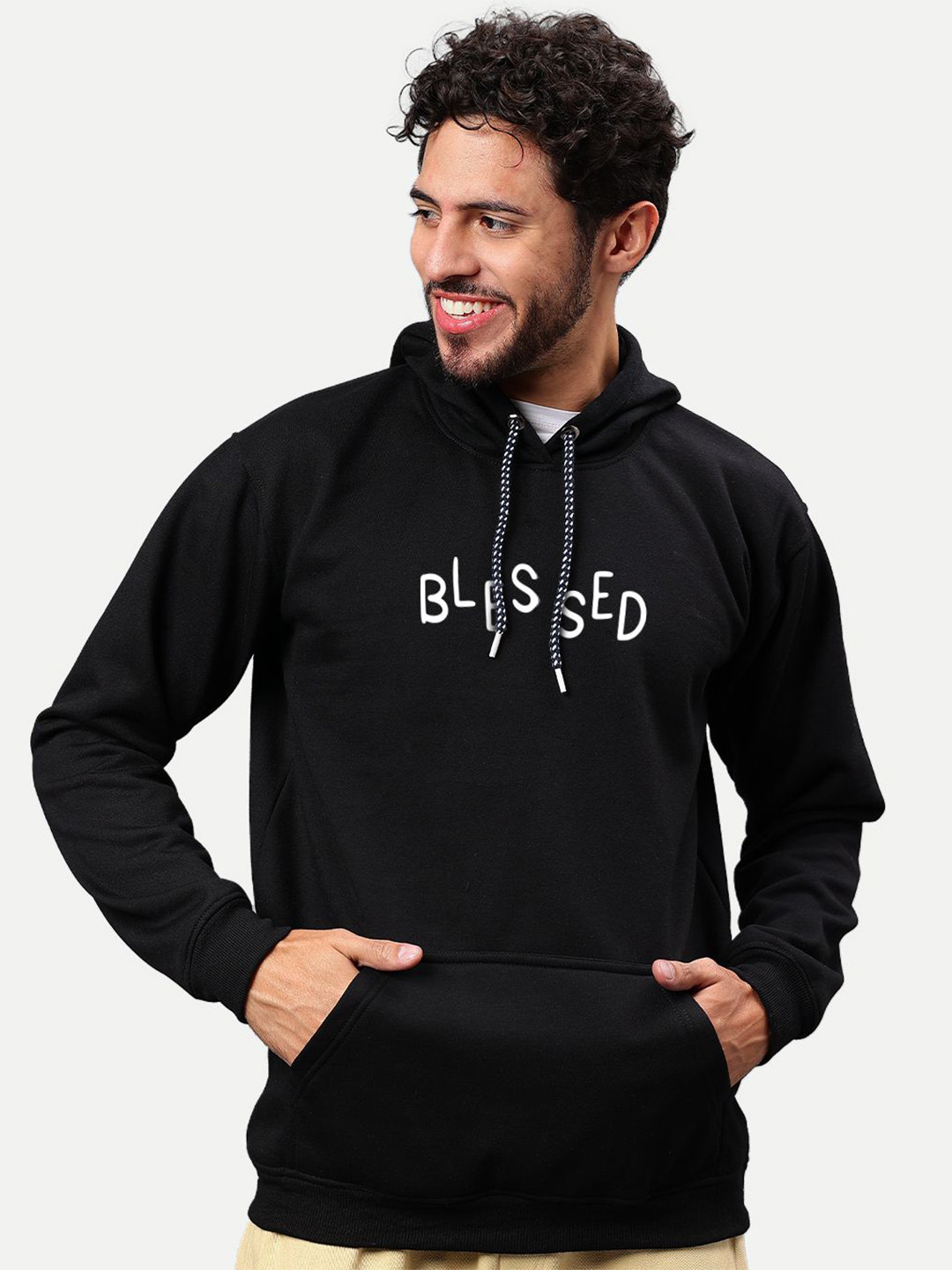 Mad Over Print Men Typography Printed Hood Pullover Ribbed Sweatshirt
