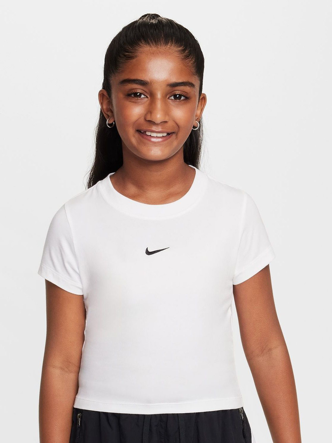 Nike  Sportswear Older Kids (Girls) Cropped T-Shirt