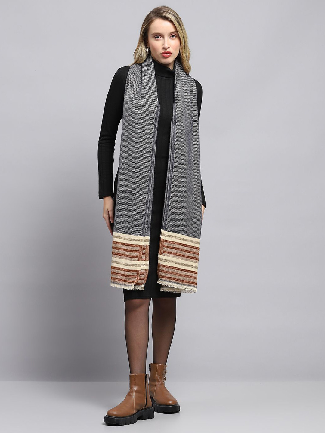 Monte Carlo Women Woven Design Stole