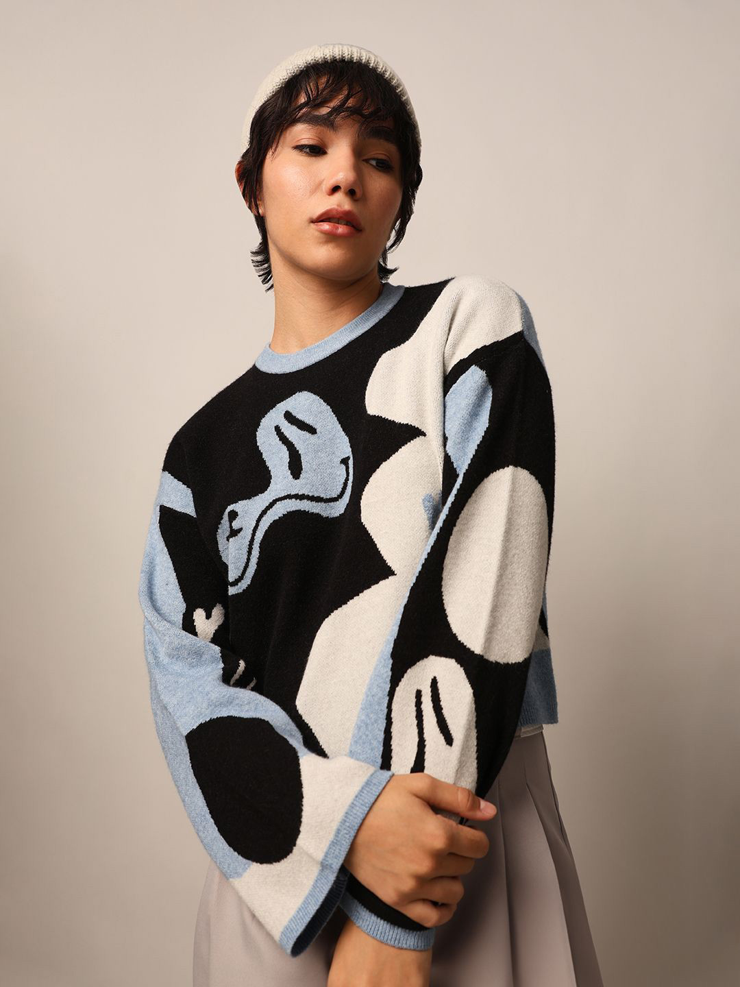 ONLY Women Black and Blue Printed Round Neck Full Sleeves Pullover Sweaters