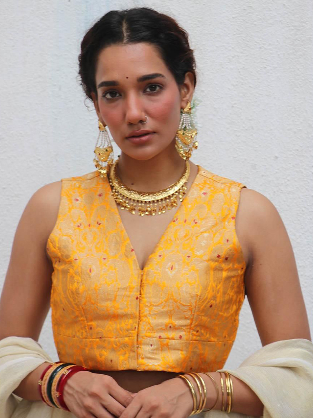Chidiyaa Woven Design Sleeveless Saree Blouse