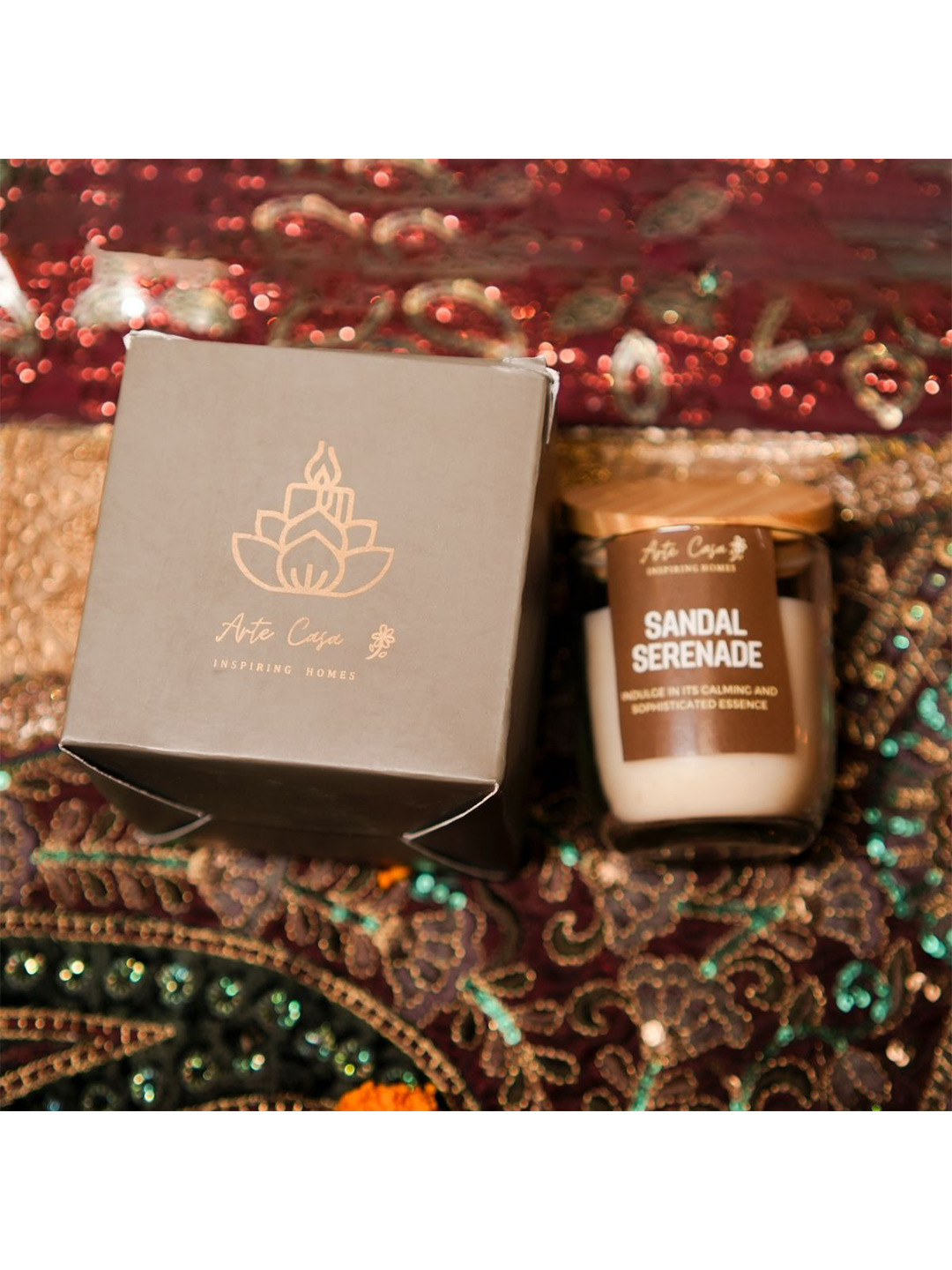 ArteCasa Gift Box Scented 1 Wick Sandalwood Solid Geometric Regular Jar Candles