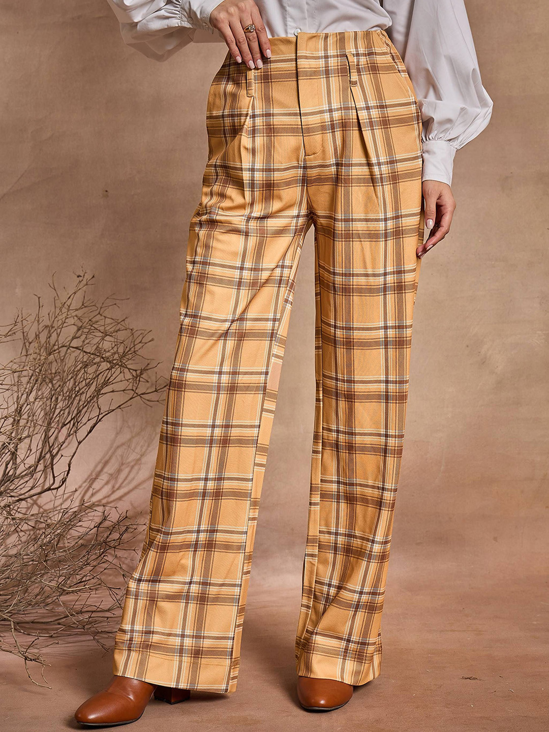 SASSAFRAS Women Checked Relaxed High-Rise Trouser