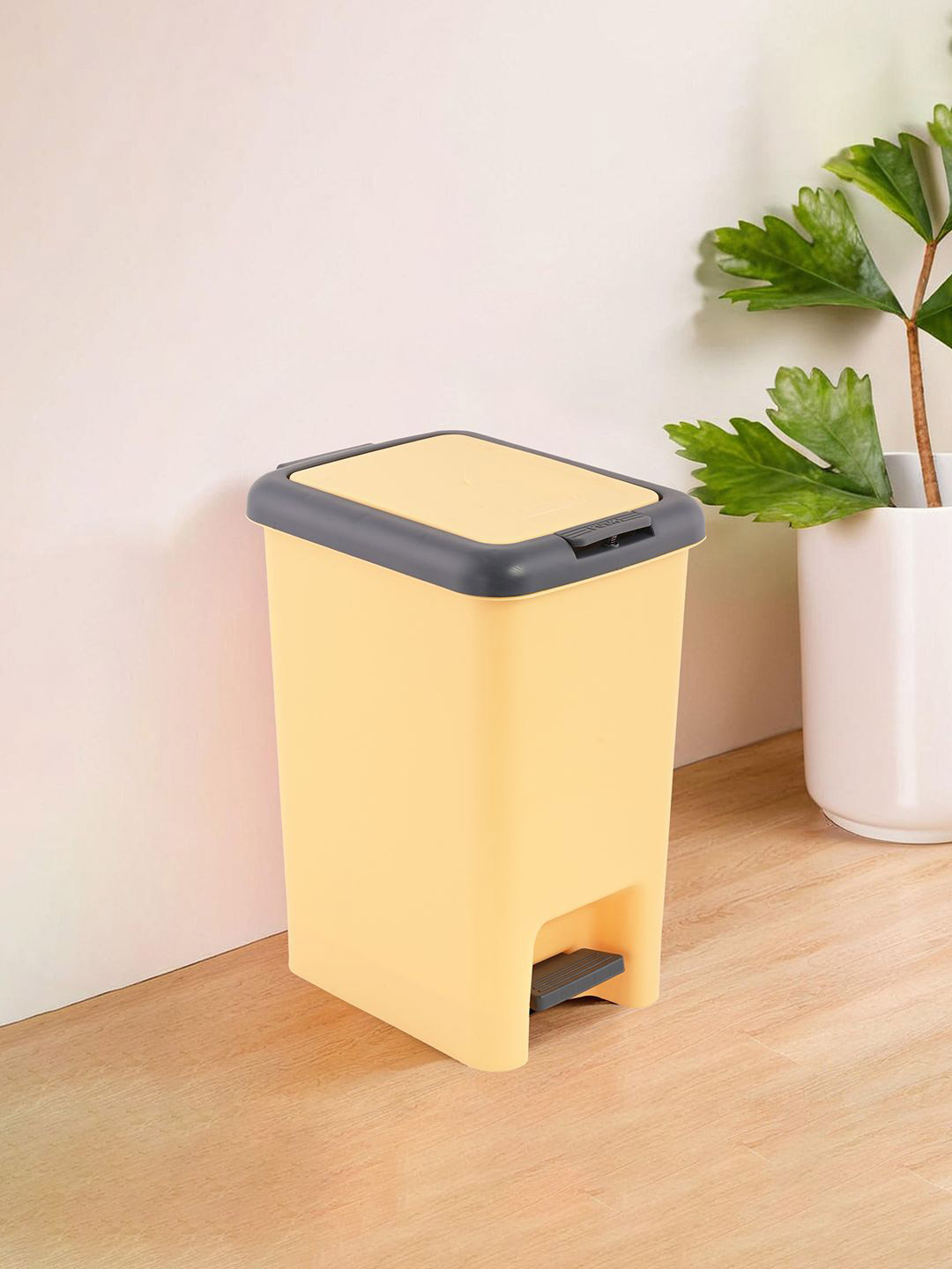 Kuber Industries Yellow & Grey Pedal Dust Bin 6.5L