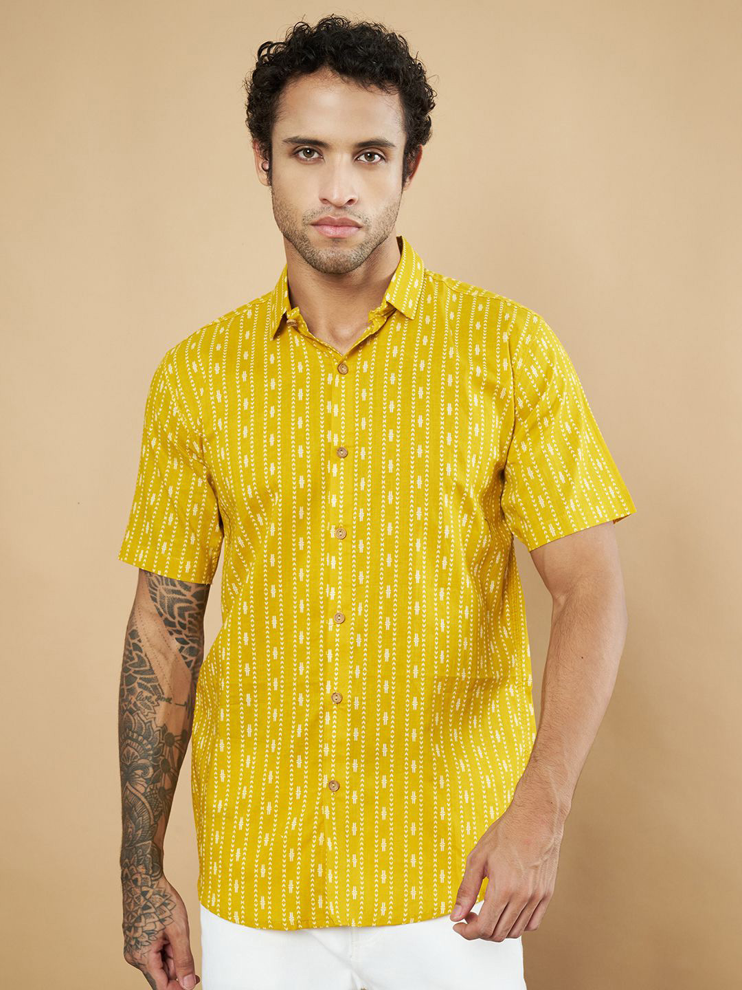 COTLAND FASHION Men Premium Spread Collar Abstract Printed Cotton Casual Shirt