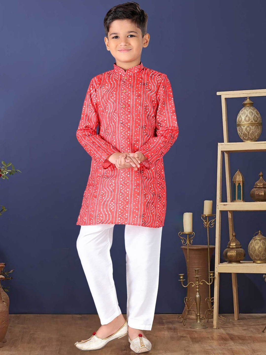 Pehanaava Boys Bandhani Printed Mandarin Collar Cotton Straight Kurta With Pyjama