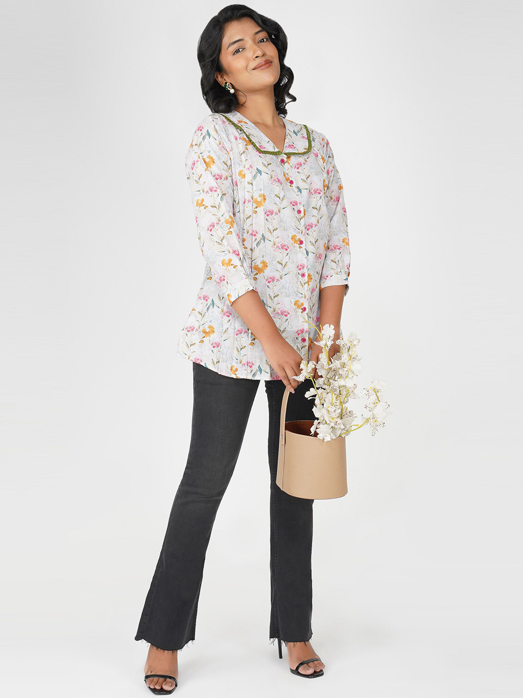Bindigasm Women Comfort Spread Collar Floral Printed Cotton Casual Shirt