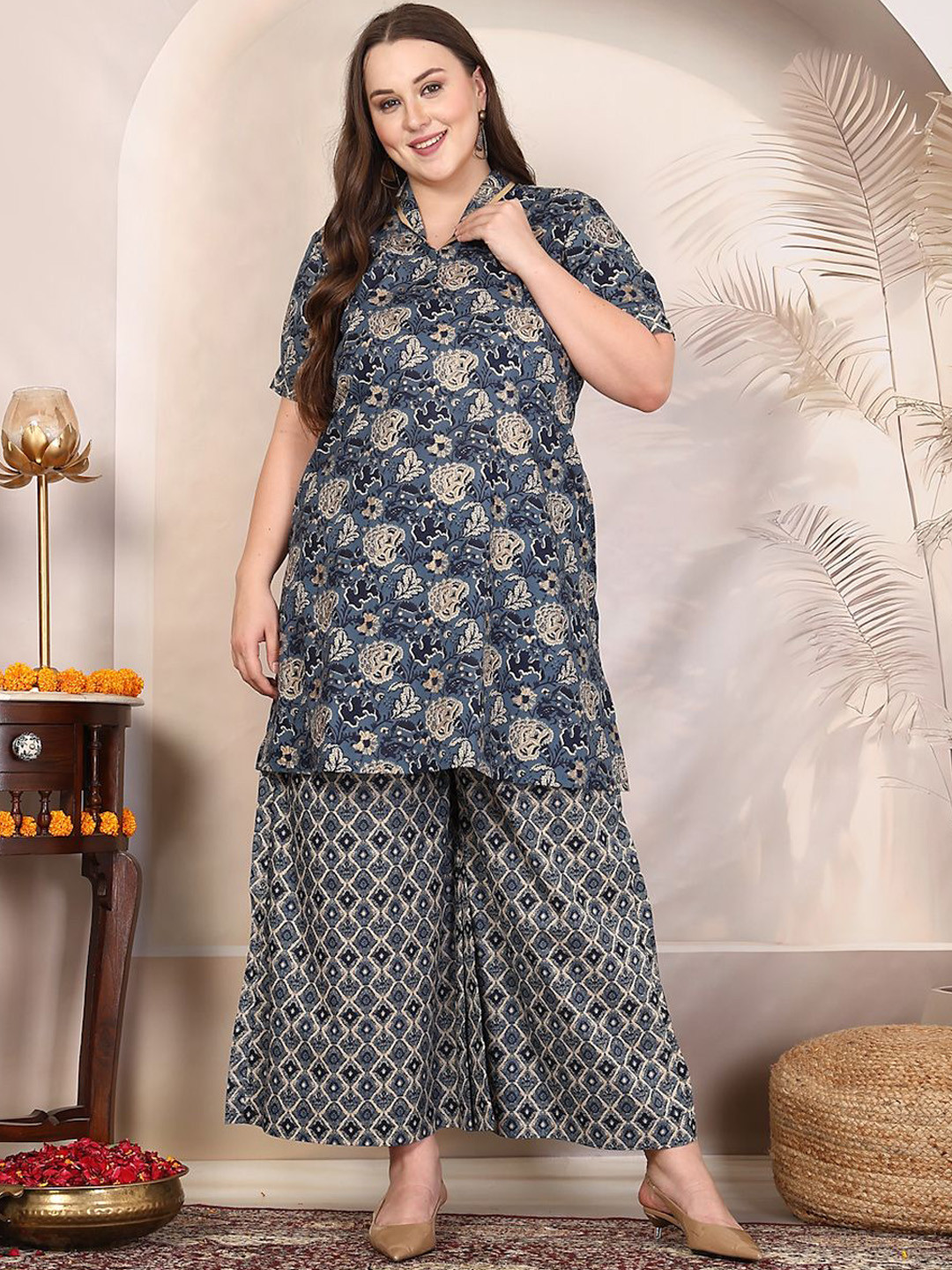 Sringam Floral Printed Shawl Neck Short Sleeves Pure Cotton Top With Palazzo