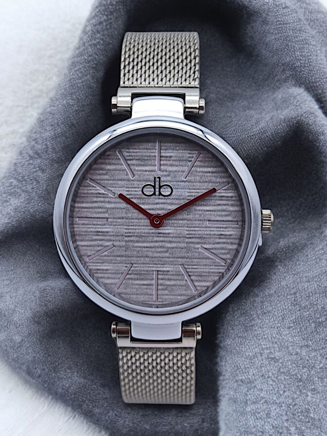 DressBerry Women Brass Dial & Stainless Steel Straps Analogue Watch MPDB-0015B SS