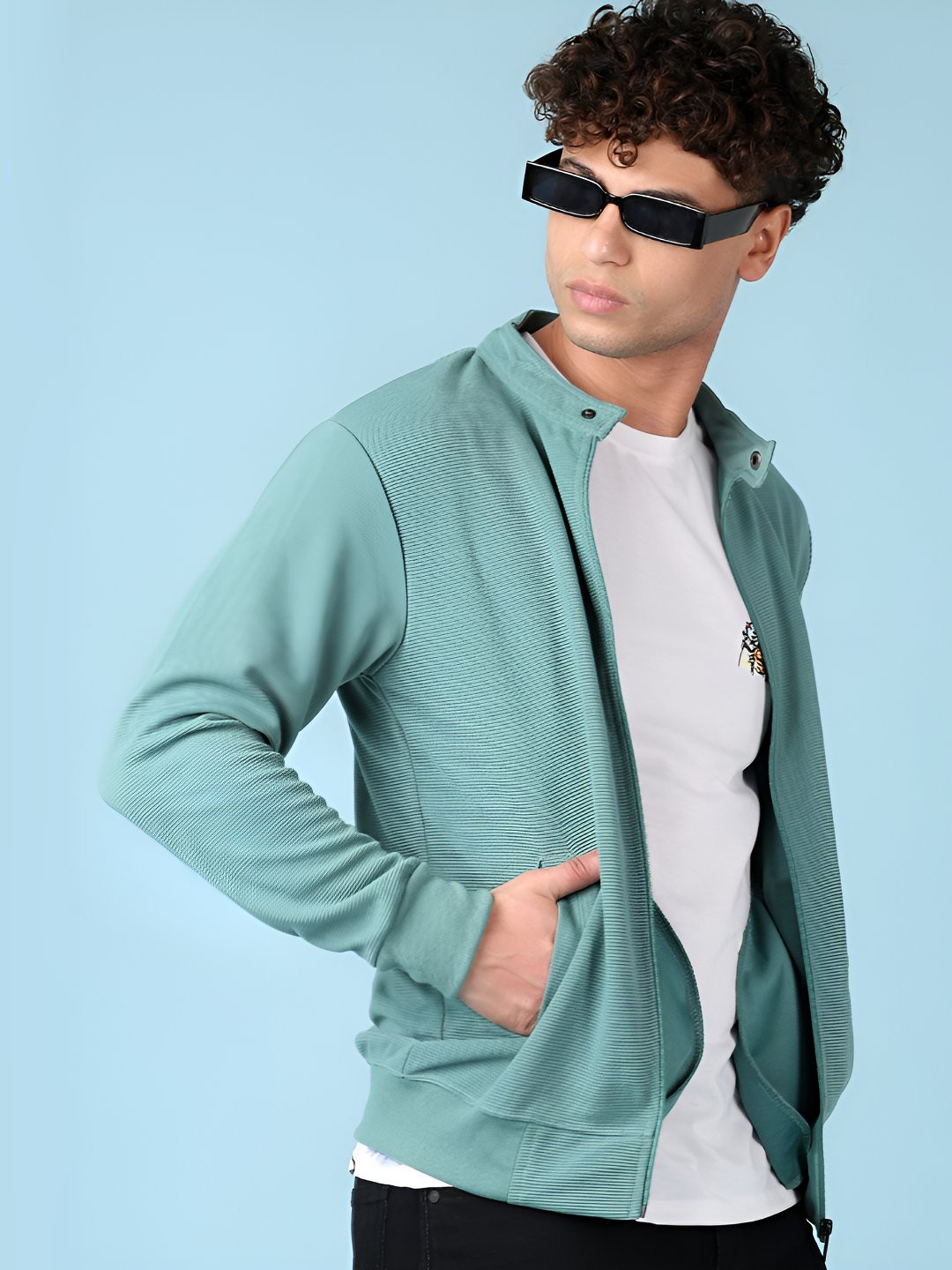 V-Mart Men V-Neck T-shirt