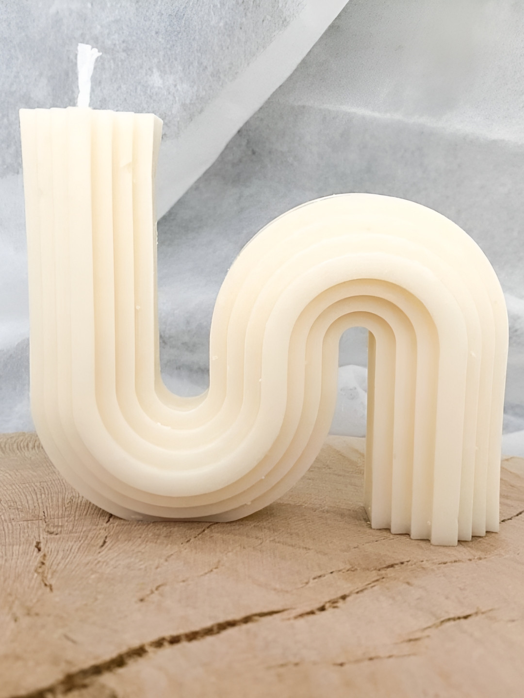 TIED RIBBONS Diwali Festive Scented 2 Wick Wind Chime Solid Geometric Pillar Candles