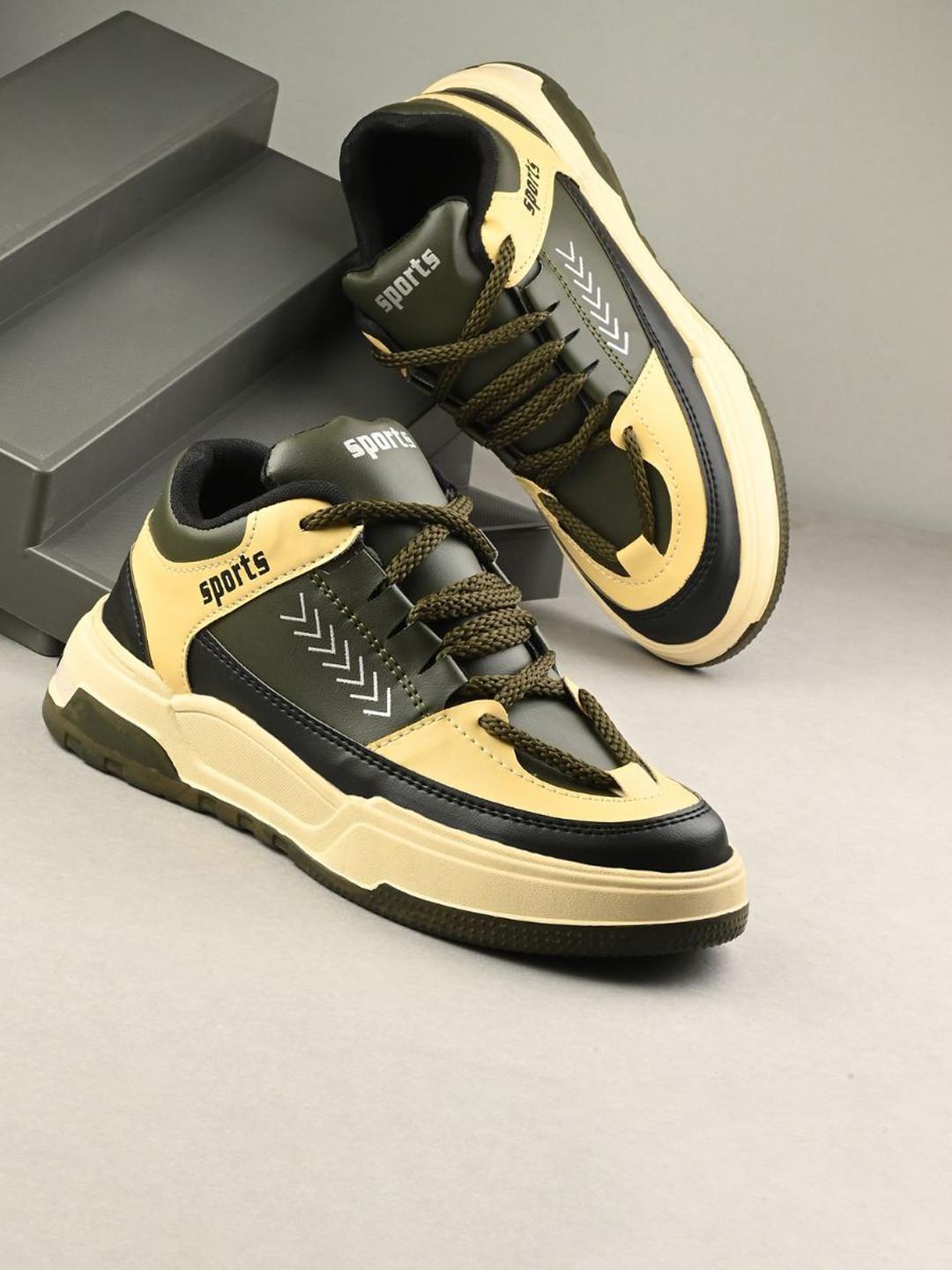 K Footlance Men Colourblocked Lace-Up Sneakers