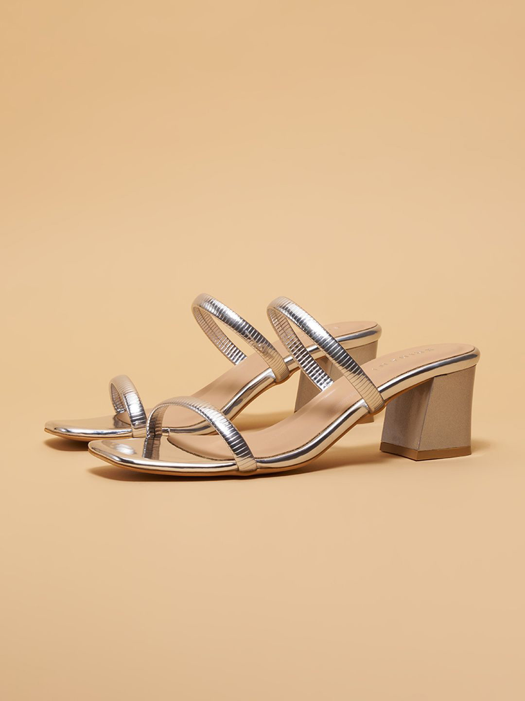 ERIDANI Lyraa Metallic Heels