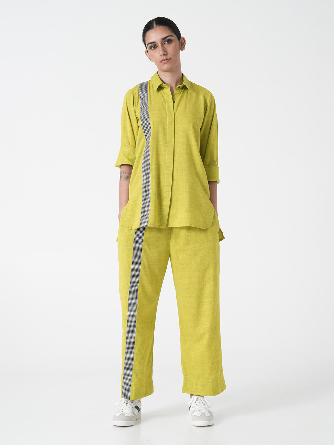 the kaatn trail Women Smart Spread Collar Solid Cotton Oversized Casual Shirt