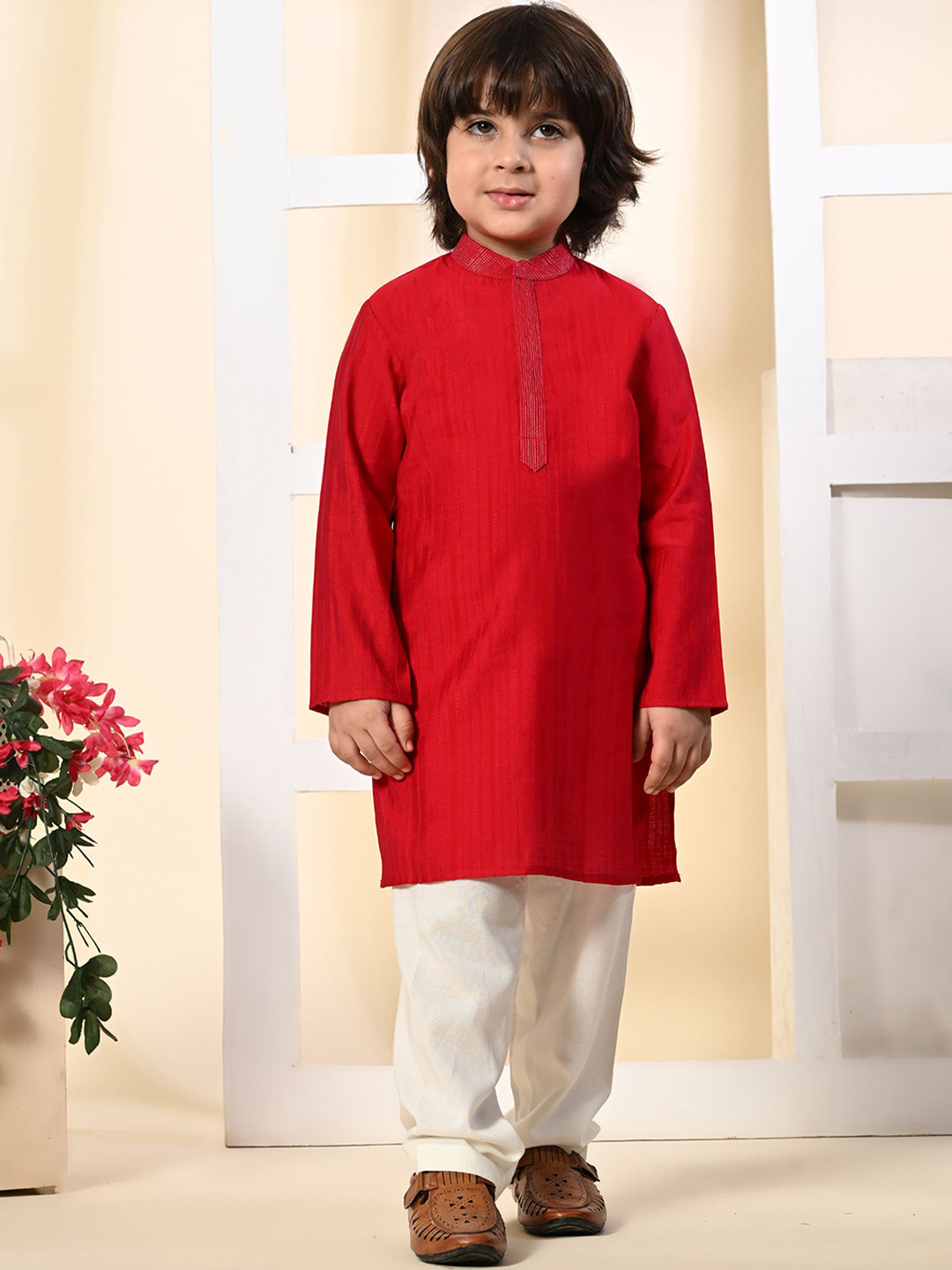 Muffin Shuffin Boys Woven Design Mandarin Collar Straight Kurta with Trouser