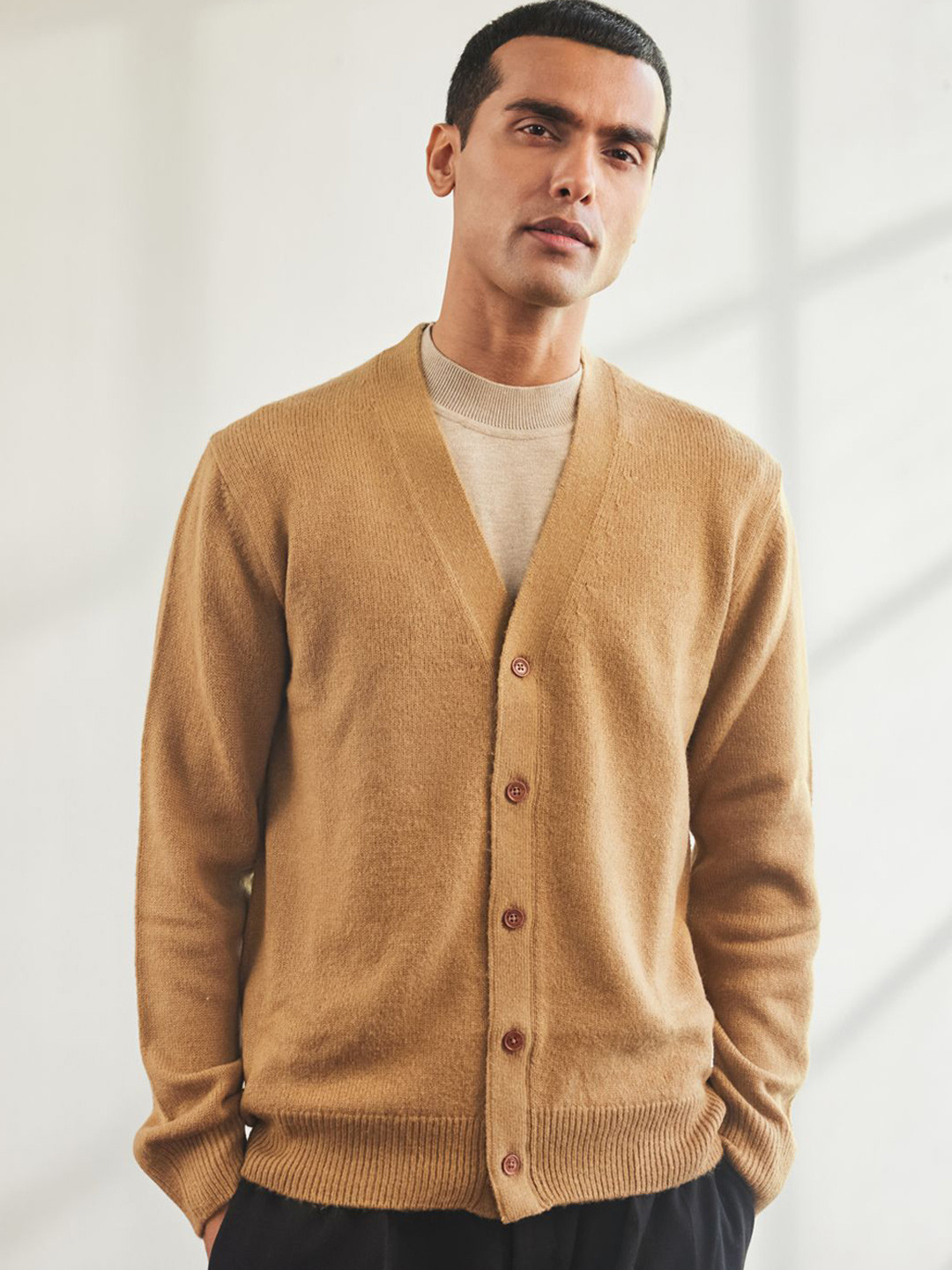 Mr Bowerbird Men Solid Tailored Fit Classic Cardigan