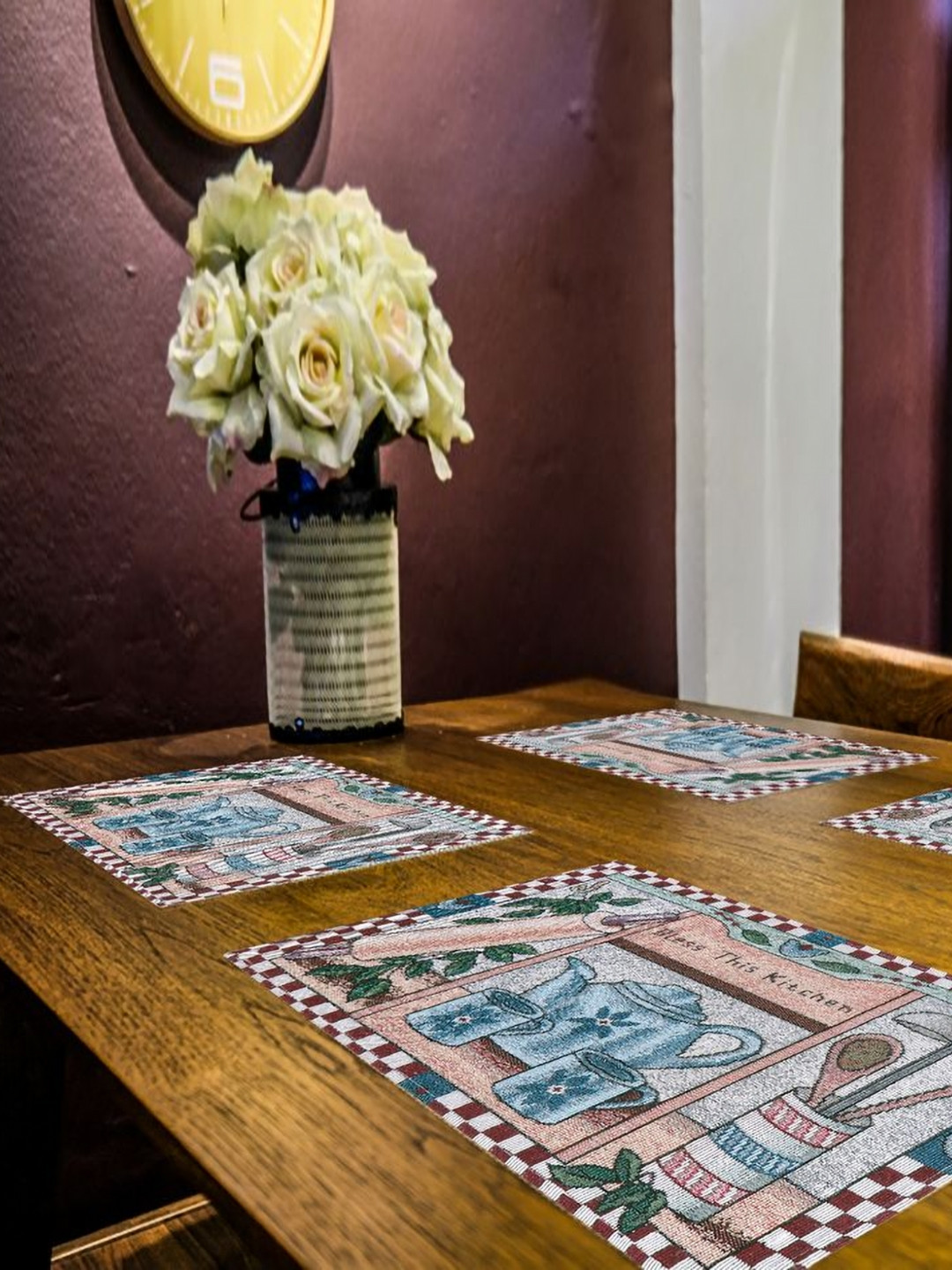 PRAKARTIK Set of 4 Green & Red Printed Rectangle Shaped Dining Table Mats