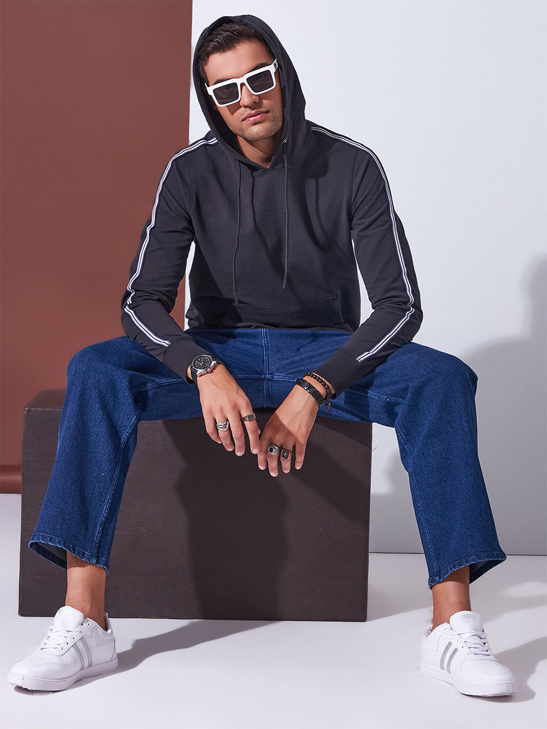 Markle Moro Men Hooded Pullover Sweatshirt