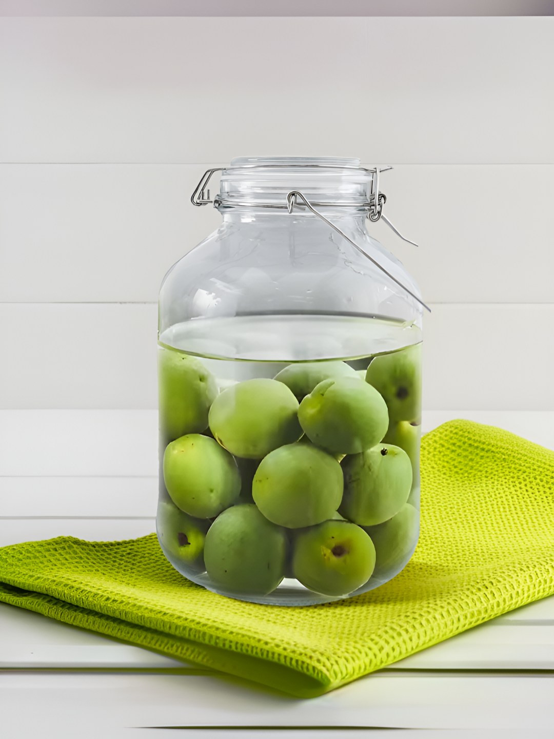 The Better Home Mason Transparent Glass Easy To Clean 2 Piece Clip-On Jar-2L