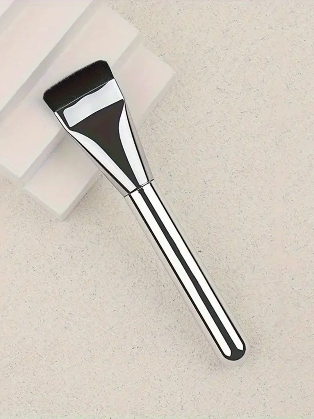 Facejewel Set of Silvery Makeup Brush & Mini Heart Makeup Puff