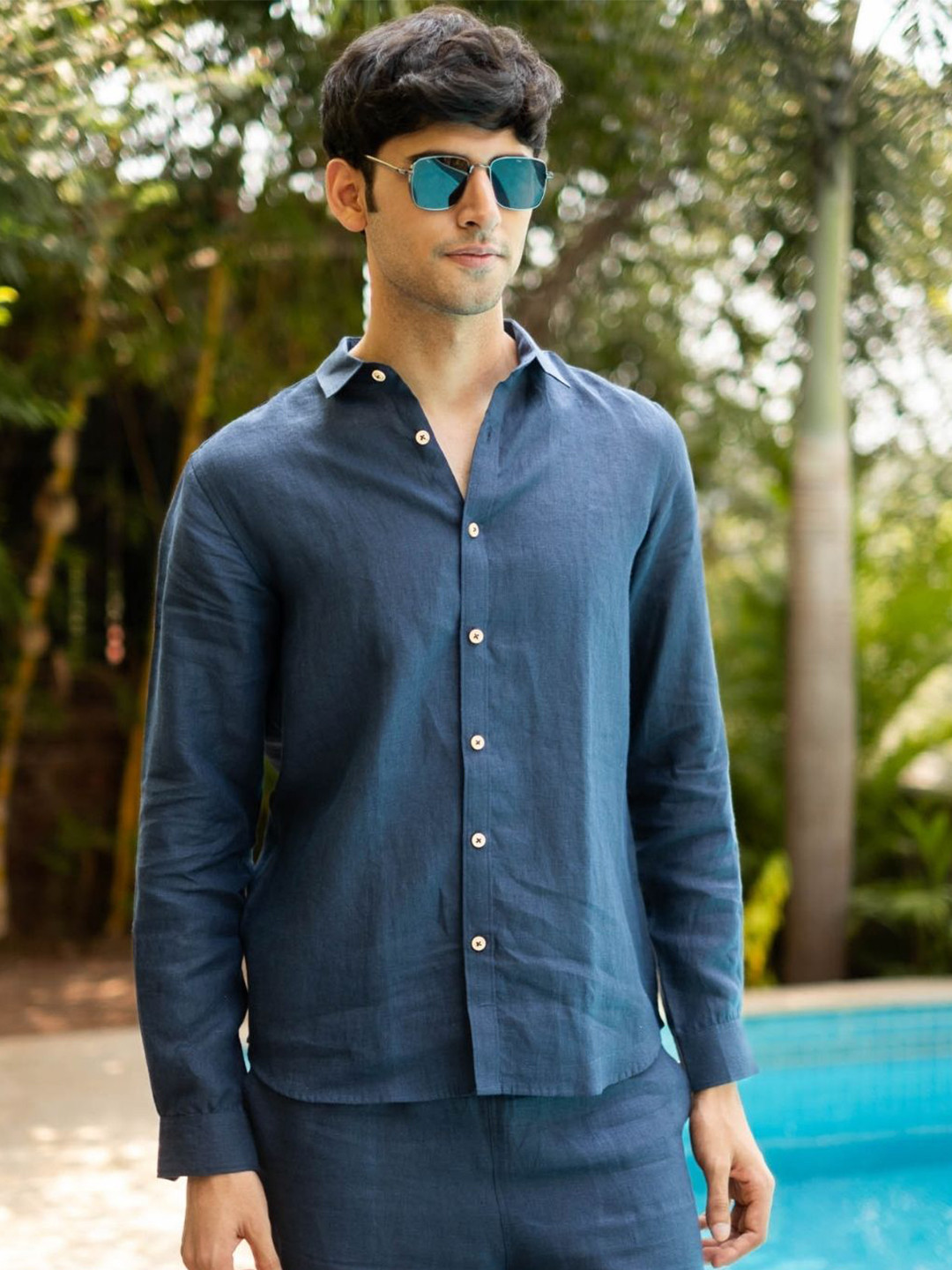 Creatures of Habit Men Linen Pocketless Shirt
