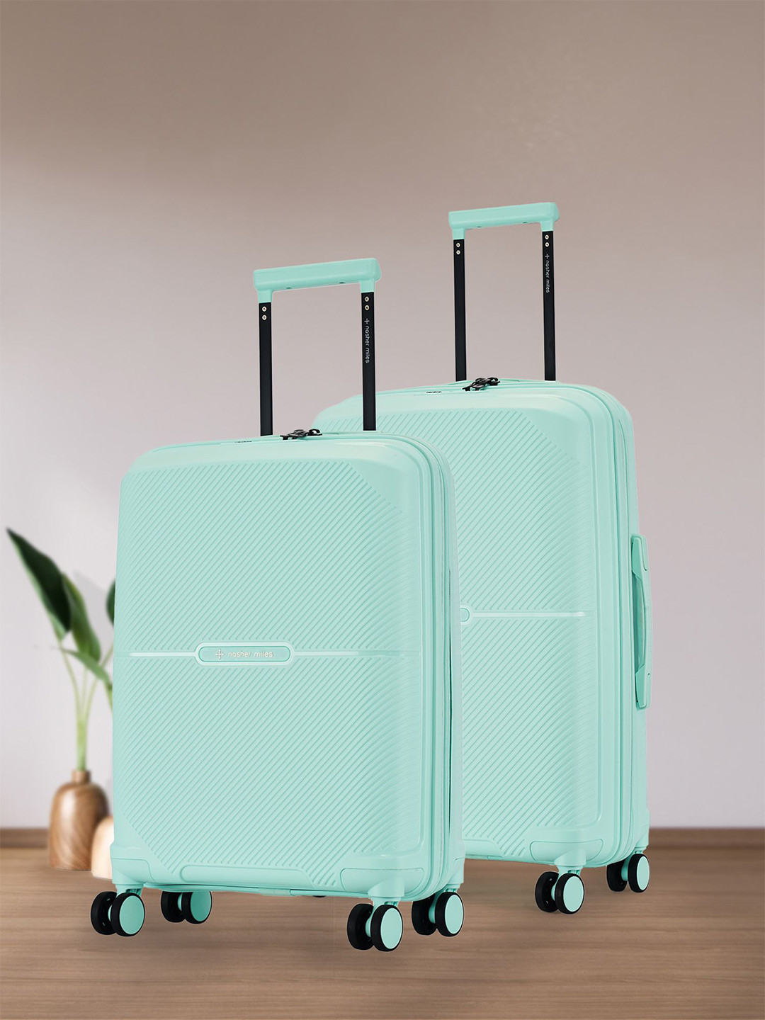 Nasher Miles Hawaii Polypropylene TSA Lock Set of 2 S/M Pastel Green Trolley Bags 55-65 cm