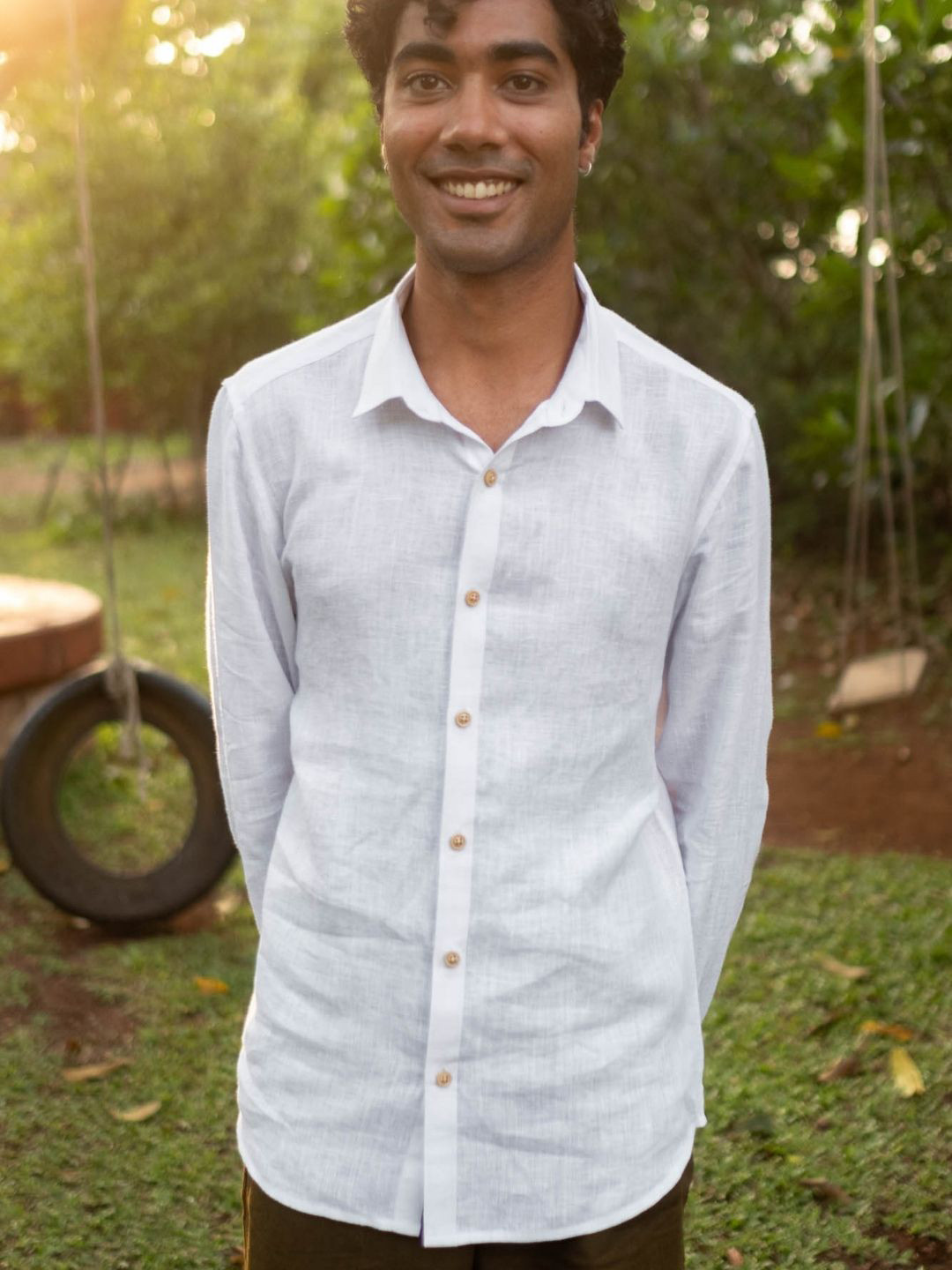 Creatures of Habit Men Linen Pocketless Shirt