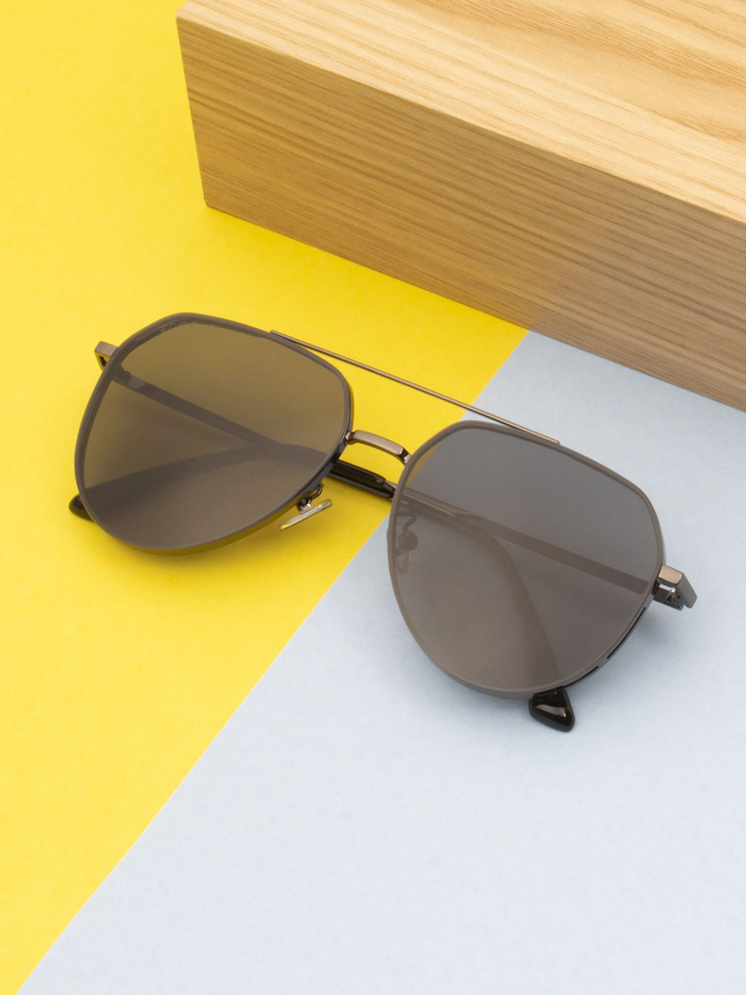 Ted Smith Unisex Aviator Sunglasses with Polarised Lens GATSBY_C1