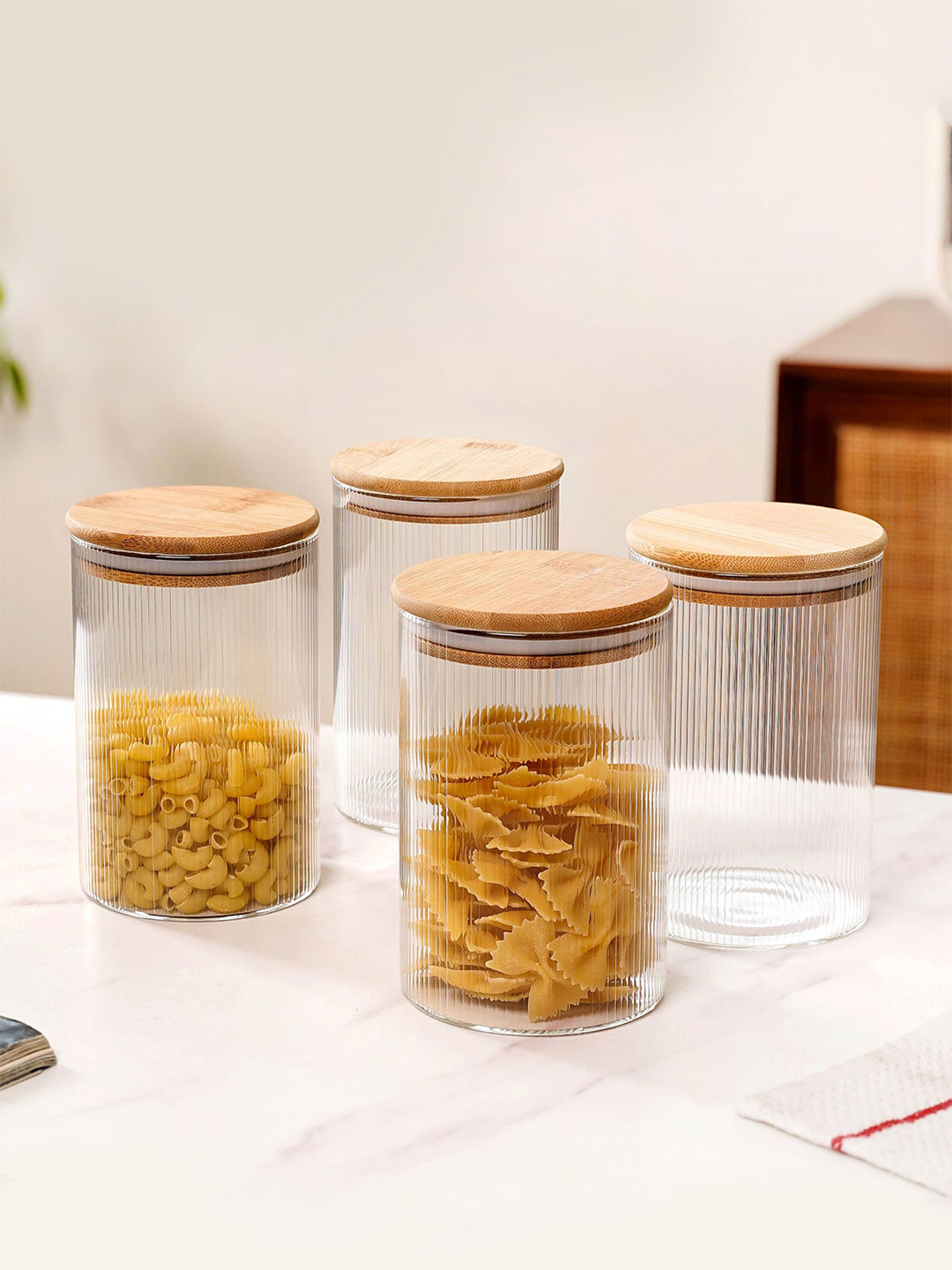 Nestasia Transparent 4 Pieces Borosilicate Airtight Glass Jar 1.1L