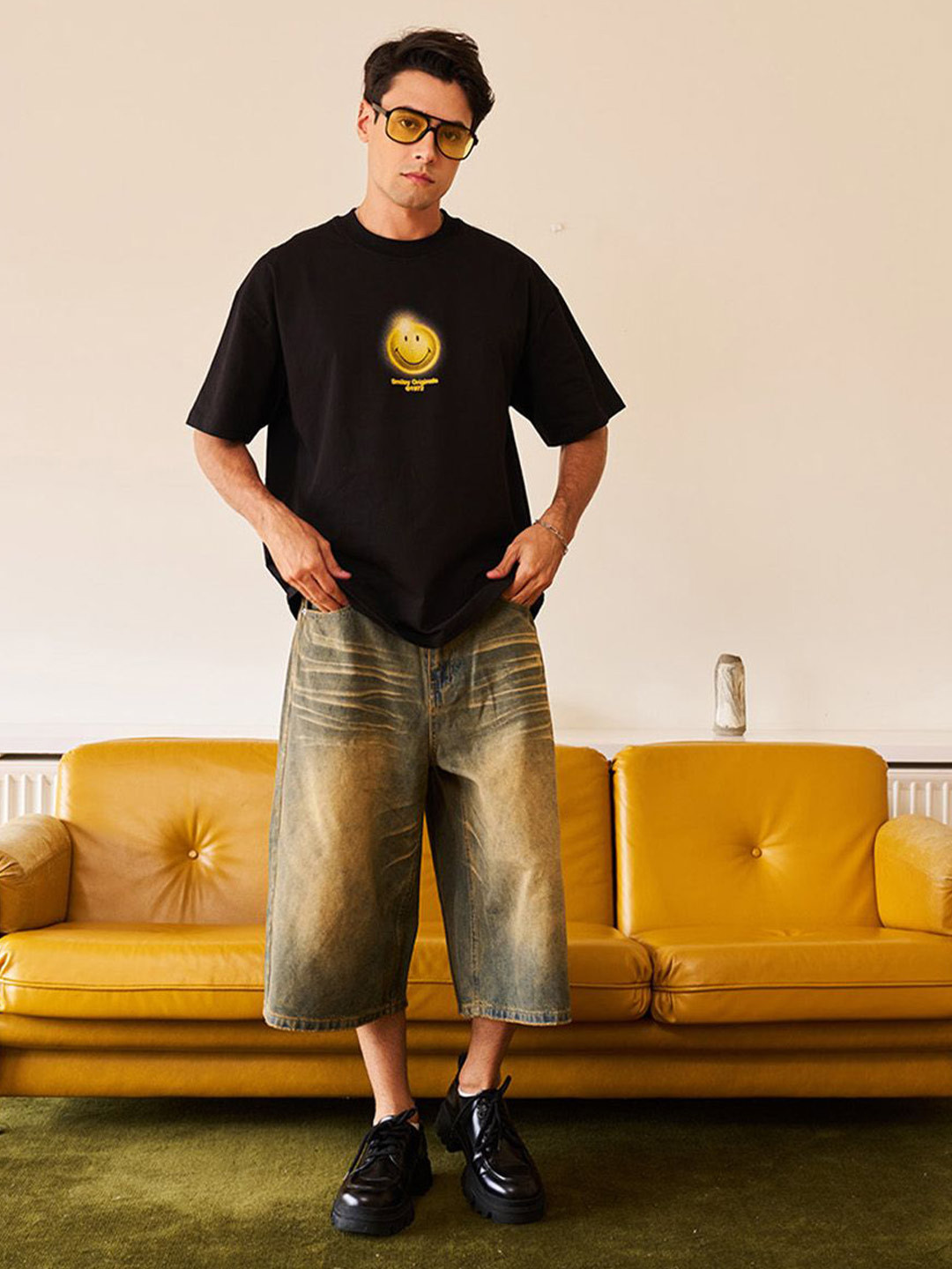 Bonkers Corner Men Cut Outs T-shirt