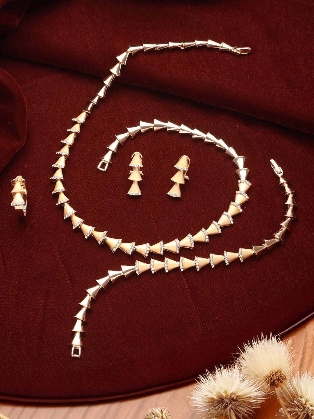 SARAF TRENDZ 18k Gold Plated Stainless Steel Anti-Tarnish AD Statement Link Jewellery Set