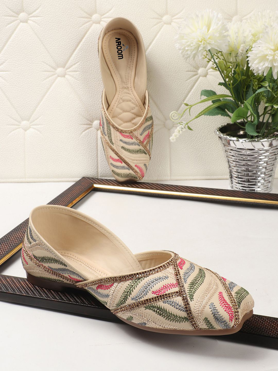 AROOM Women Slip-On Mojaris Flats