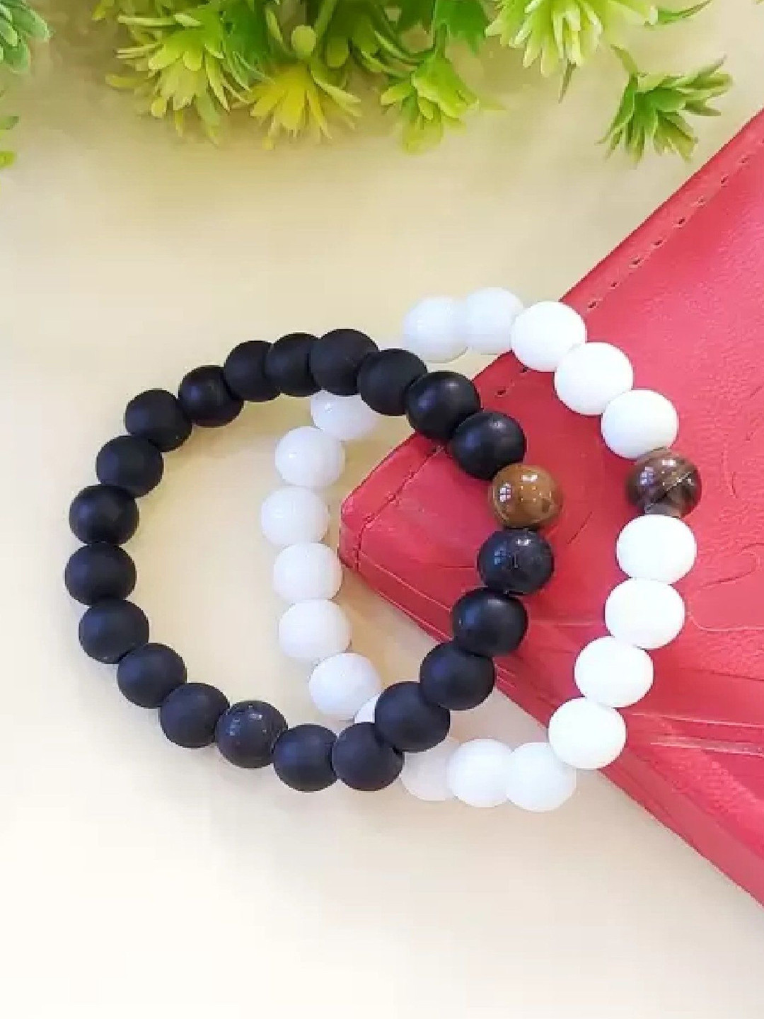 RUHI COLLECTION Unisex Set of 2 Wood Tiger Eye Oynx Beaded Elasticated Bracelets