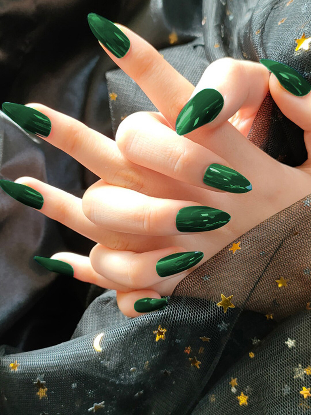 Secret Lives Plain Glossy Fake Nails - Green