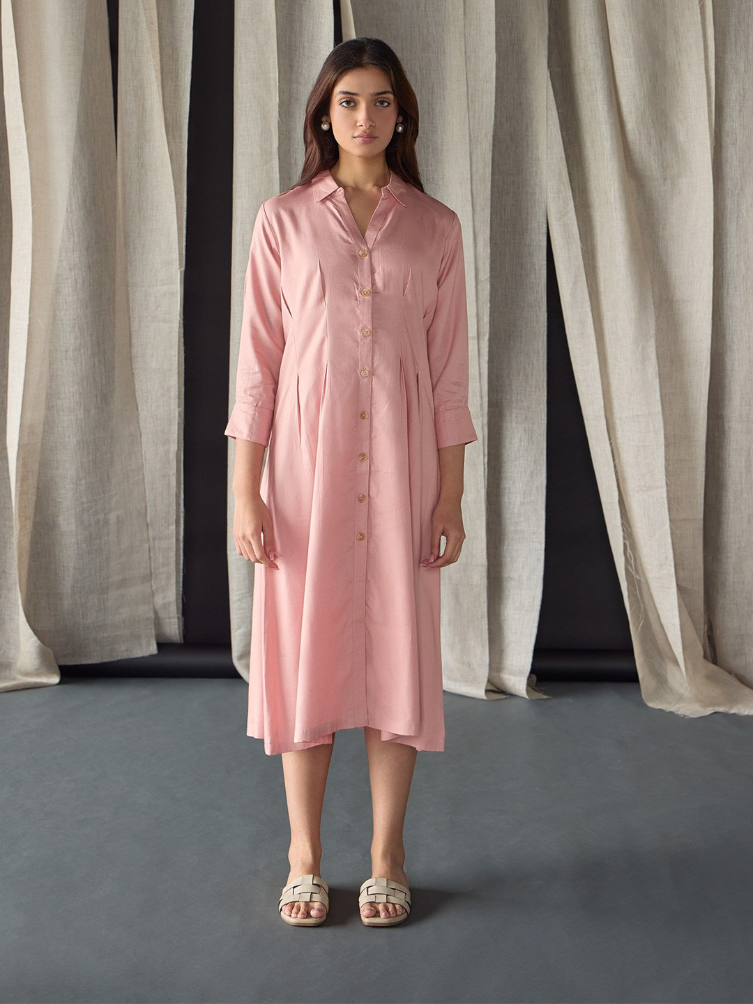 Bombay Bloom Women Shirt Collar A-Line Midi Dress