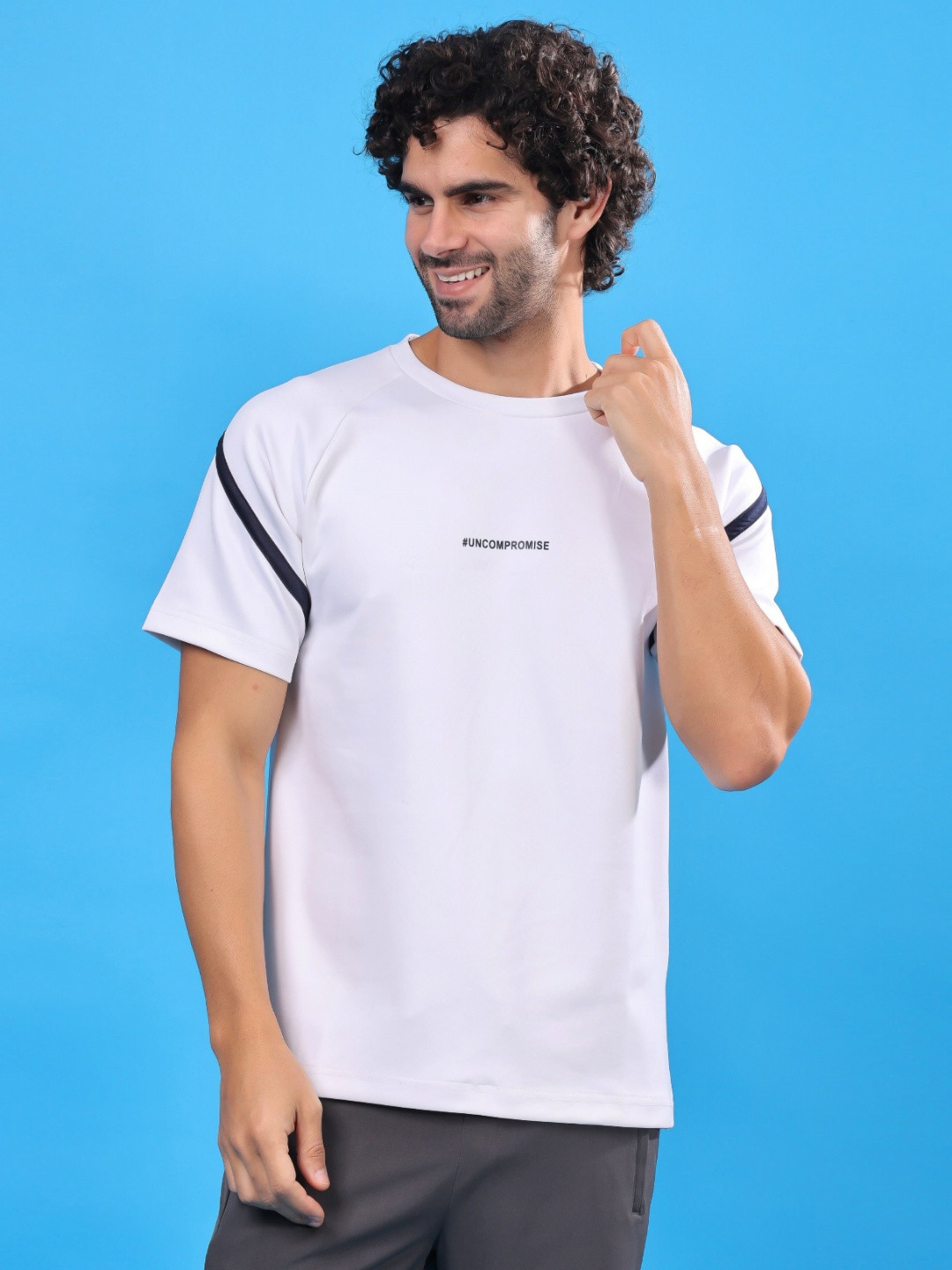 VS Men Pockets T-shirt