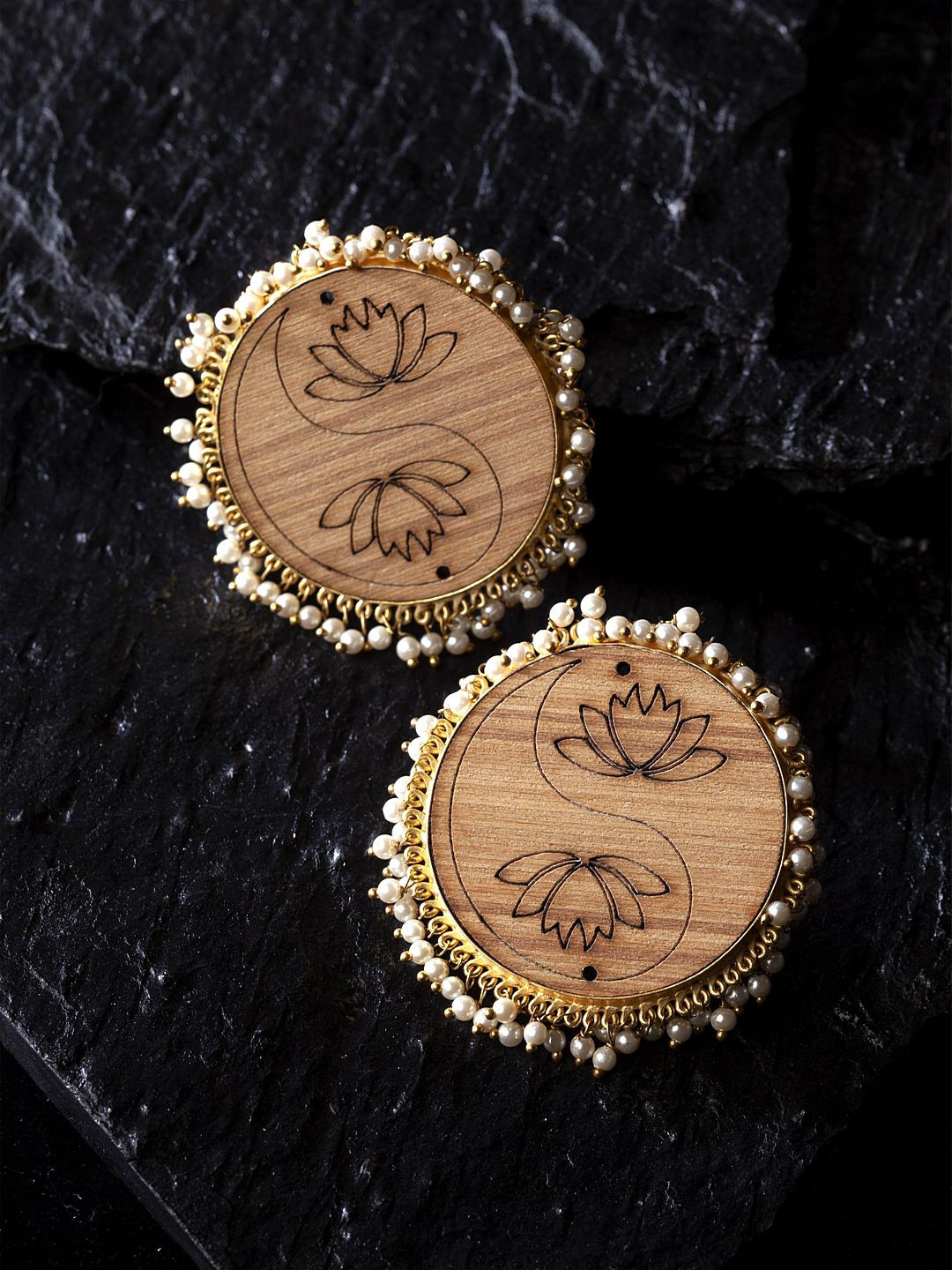 Anouk Beaded Circular Wooden Studs