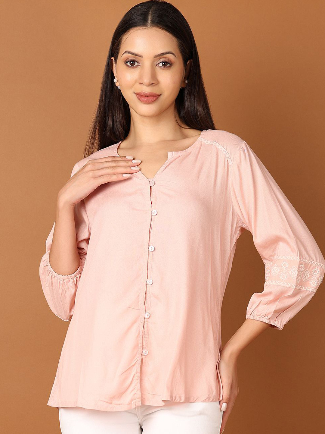 V-Mart Women Embroidered V-Neck Kurti