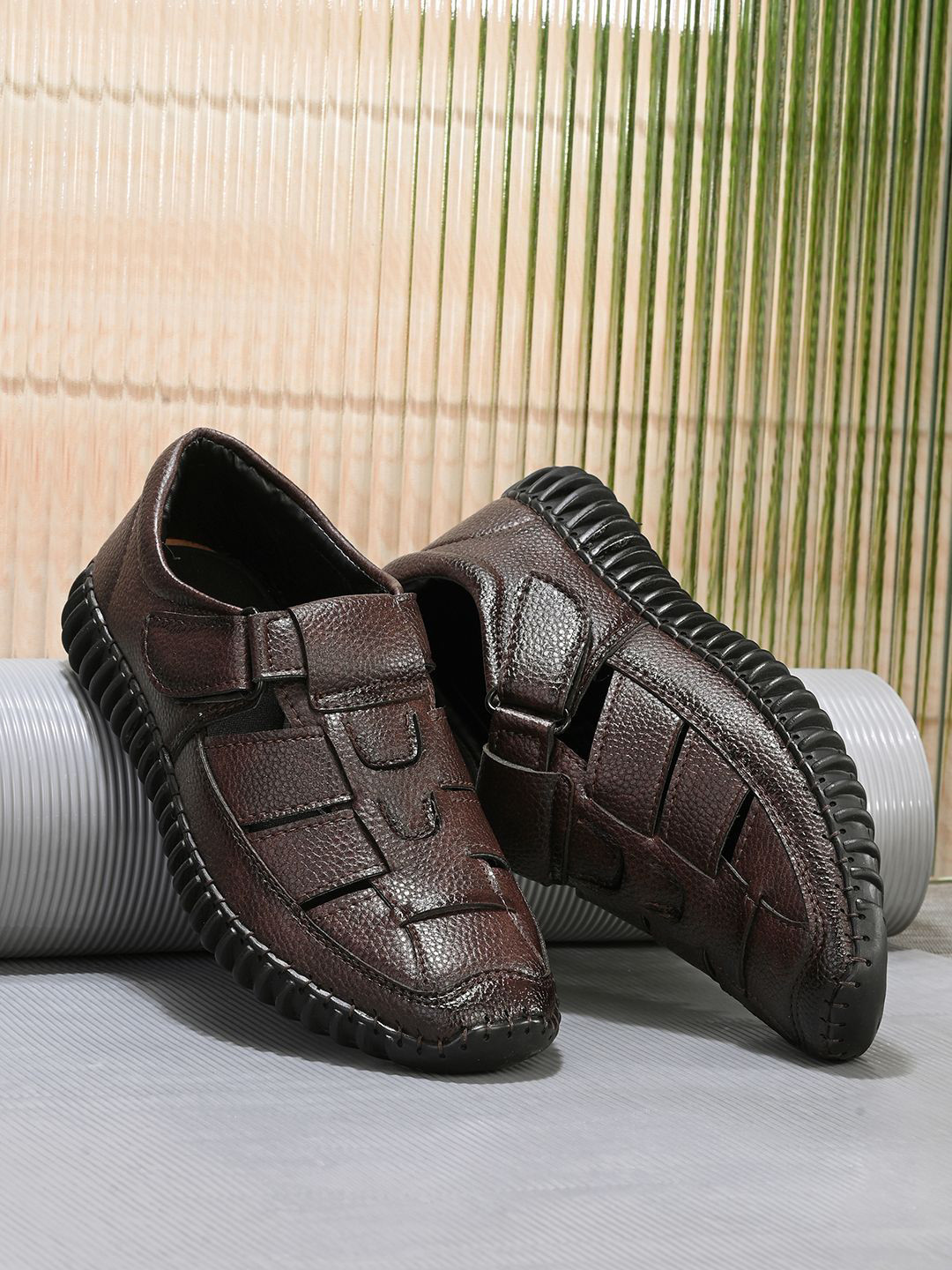 Anouk Men PU Memory Foam Fisherman Sandals