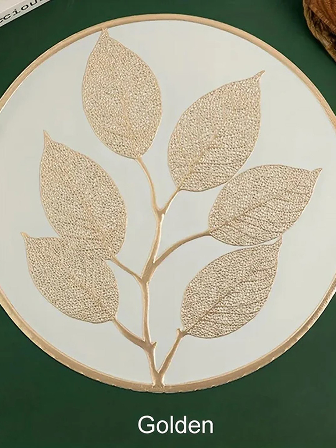 LooMantha Gold-Toned & White Tropical Printed Round Table Placemats