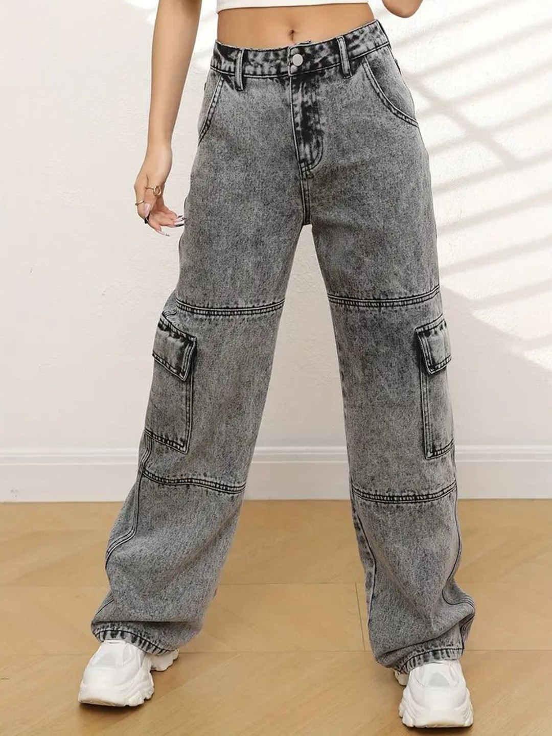 BLACK SCISSOR Women Boyfriend Denim Six Pocket Fit High-Rise Light Fade Jeans