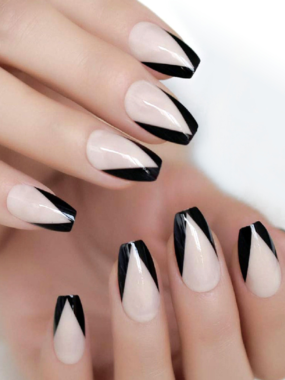 Secret Lives 24 Pieces Black Edge V Method French Fake Nails