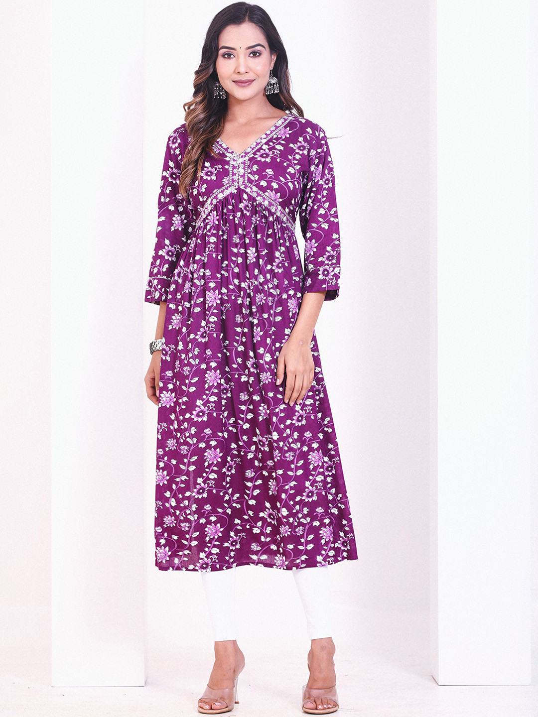 Smartyhub Floral Printed Sequined Empire Anarkali Kurta